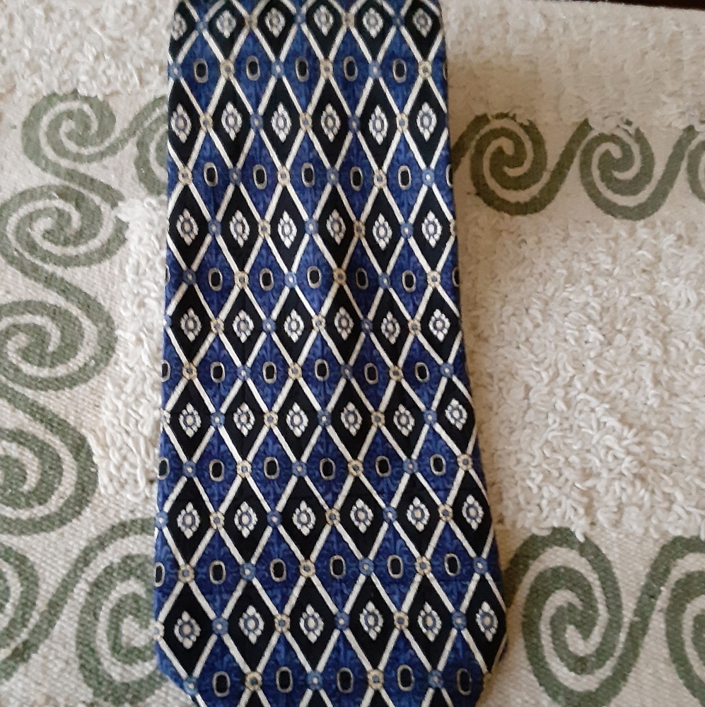 Tie